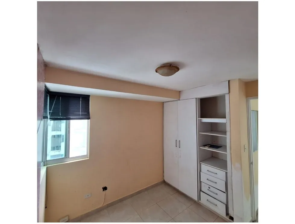 Sale of Apartment in PH Elmare, Edison Park. GM