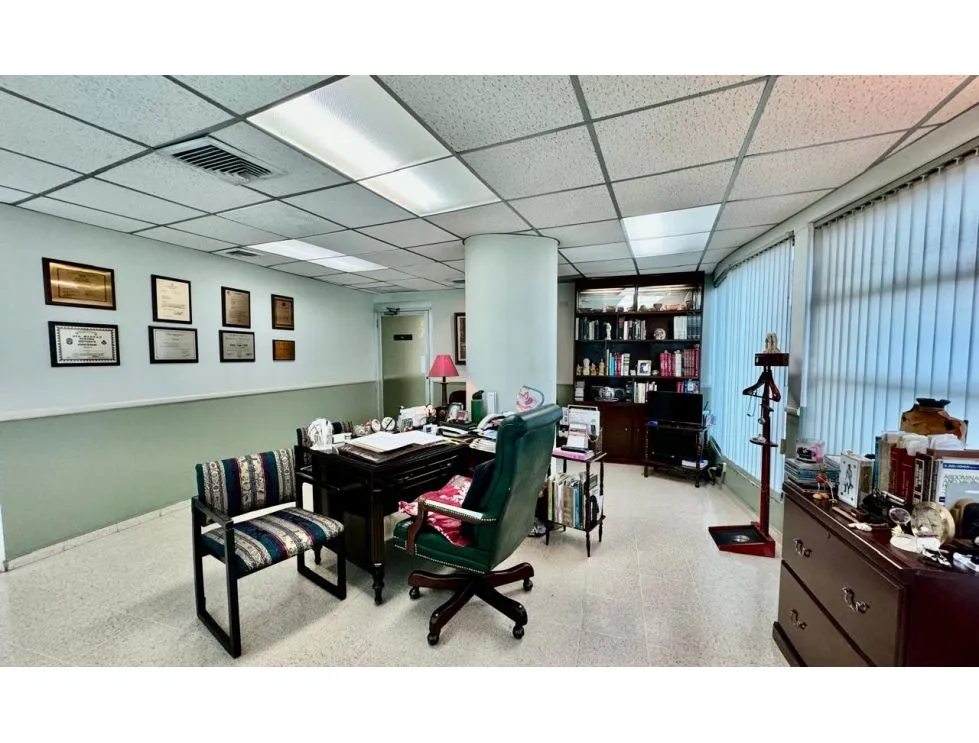 Medical Office for Sale in San Fernando