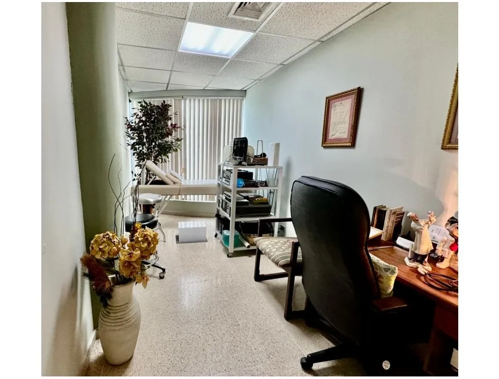 Medical Office for Sale in San Fernando