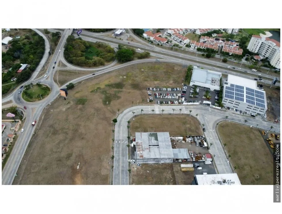 SE VENDE TERRENO EN SANTA MARIA BUSINESS DISTRICT