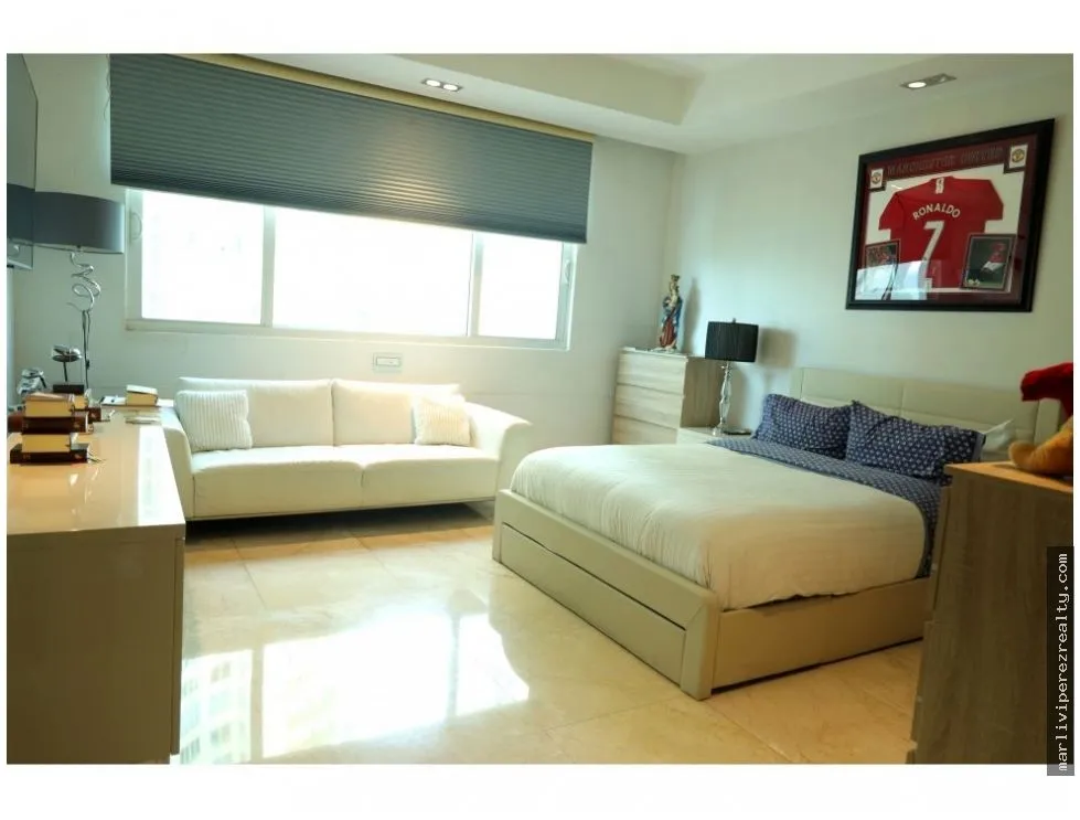 LUXURY BEACHFRONT APARTMENT FOR SALE IN PH VENETIAN TOWER
