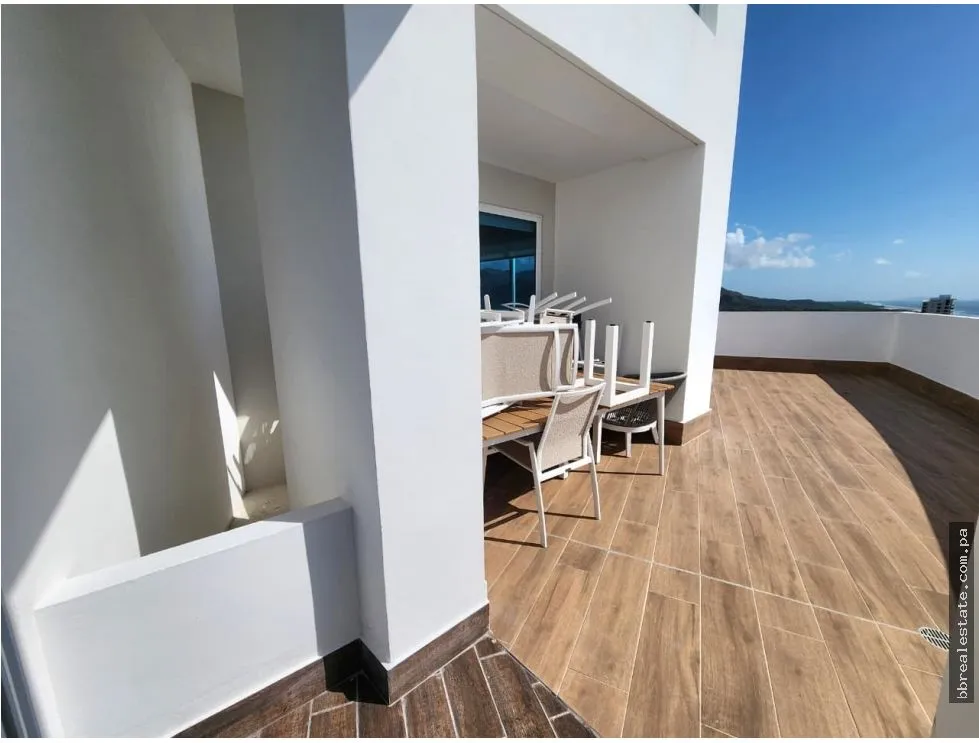 Ocean Waves Penthouse for Sale | Beachfront Living in Nueva Gorgona