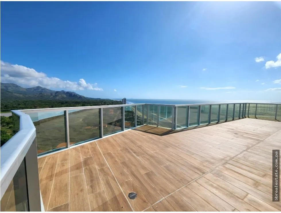 Ocean Waves Penthouse for Sale | Beachfront Living in Nueva Gorgona