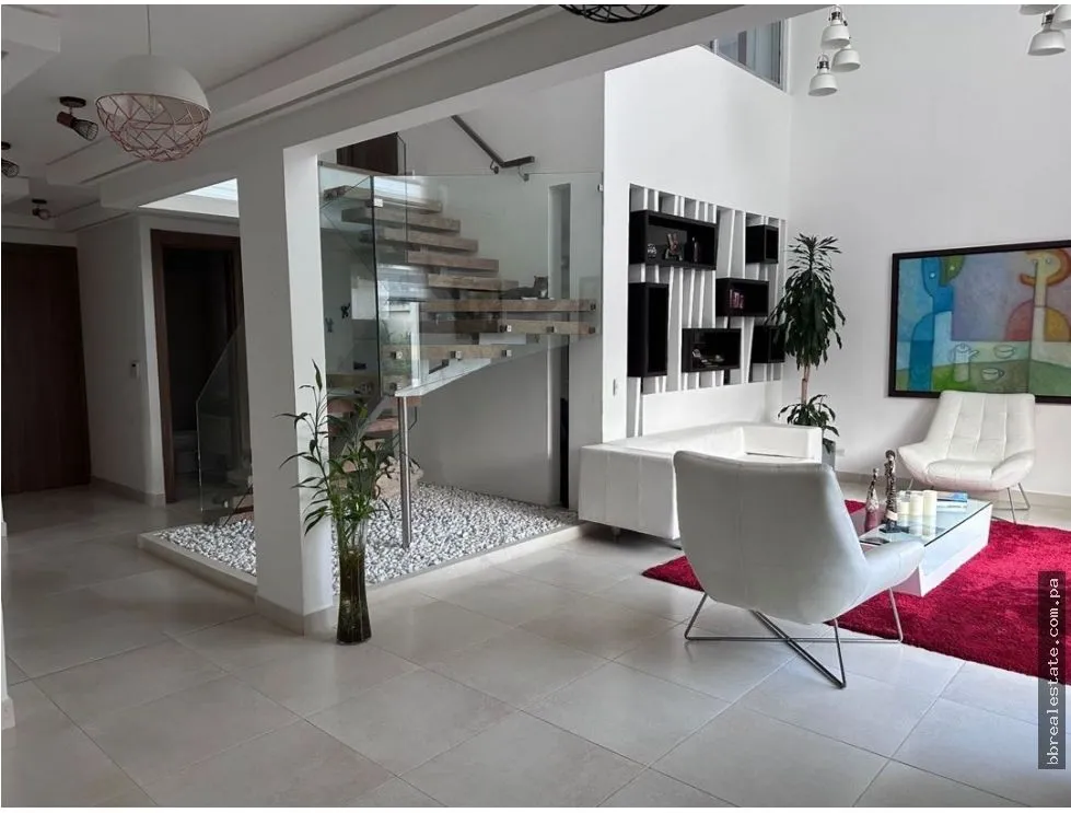 House for Sale in PH Villa Sur, Costa Sur