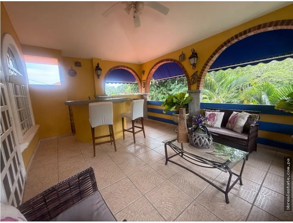 Sale of House in Coronado Golf Club, Coronado Beach