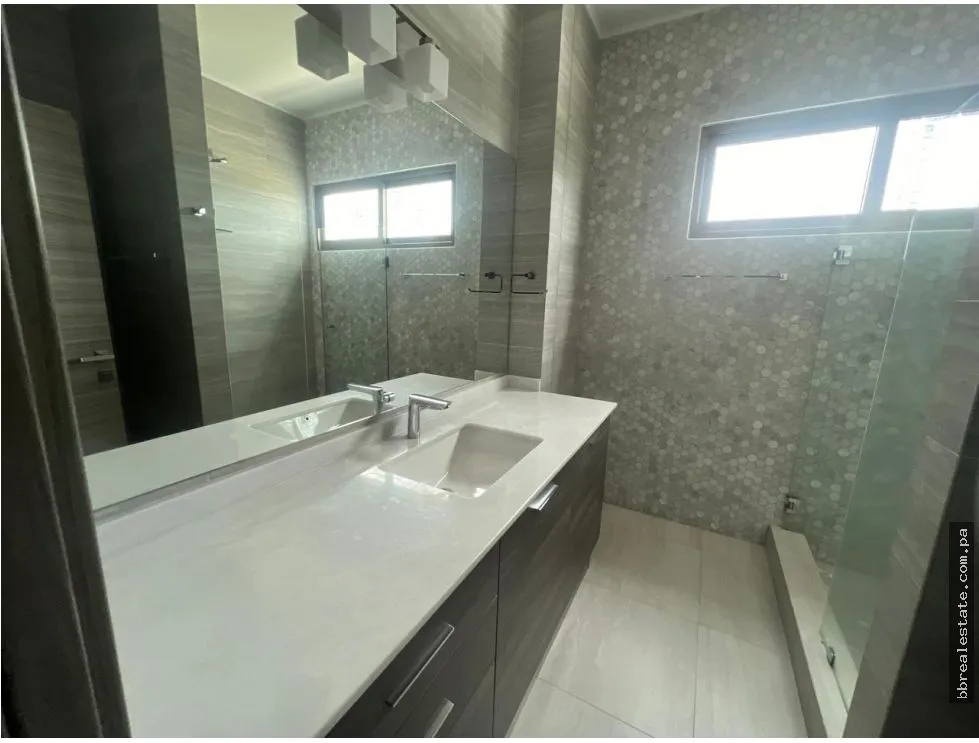 Apartment Rental in PH Parkview, Costa del Este