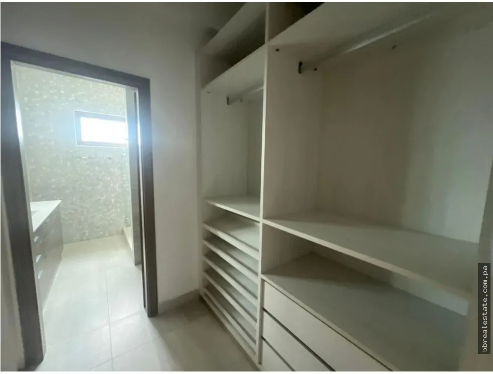 Apartment Rental in PH Parkview, Costa del Este