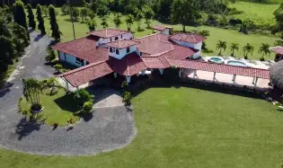 SPANISH HACIENDA WITH POOL