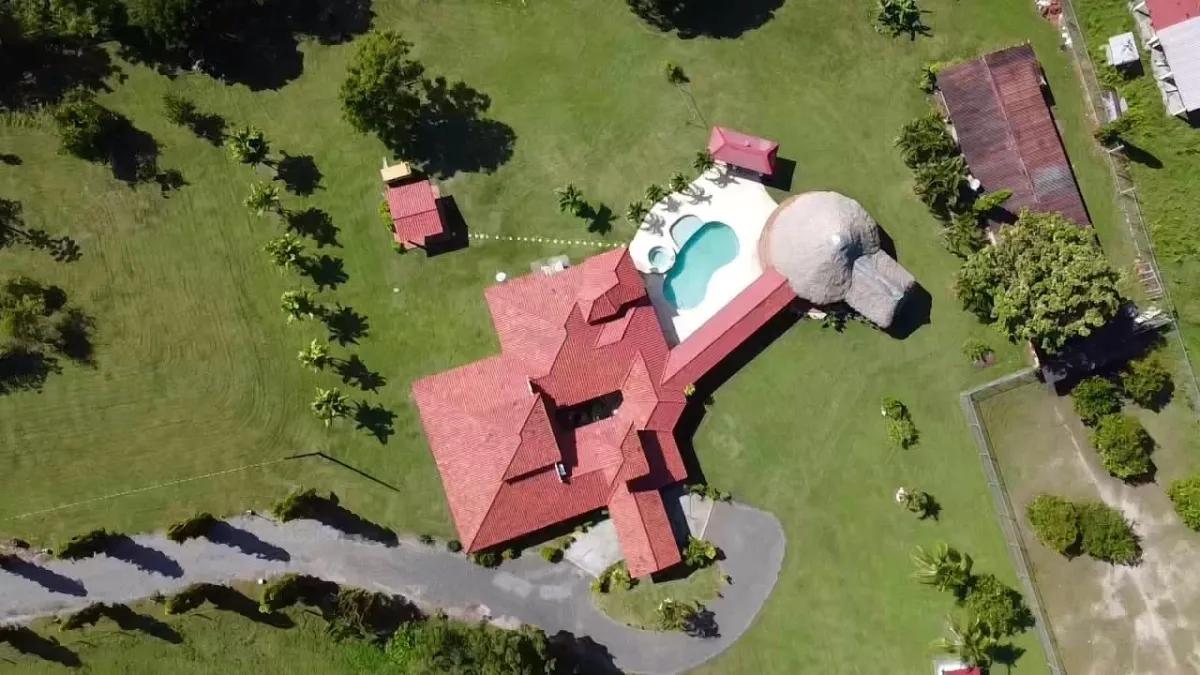 SPANISH HACIENDA WITH POOL