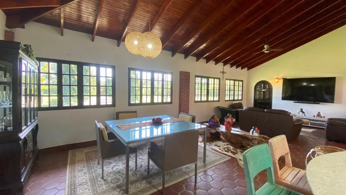 SPANISH HACIENDA WITH POOL
