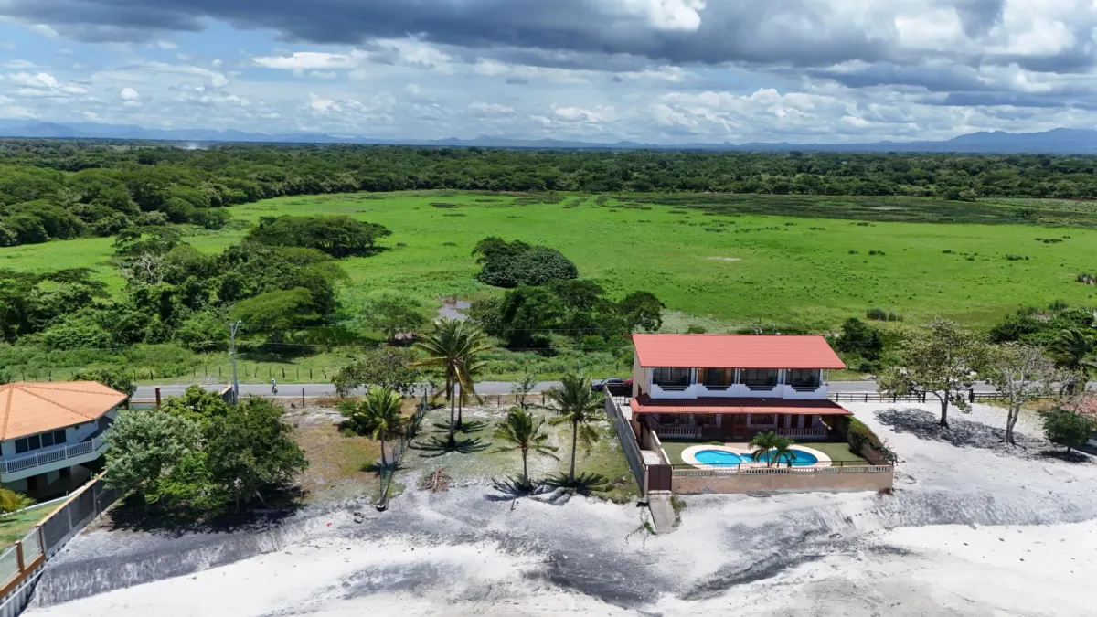 Terreno de 900 metros en playa del pacifico