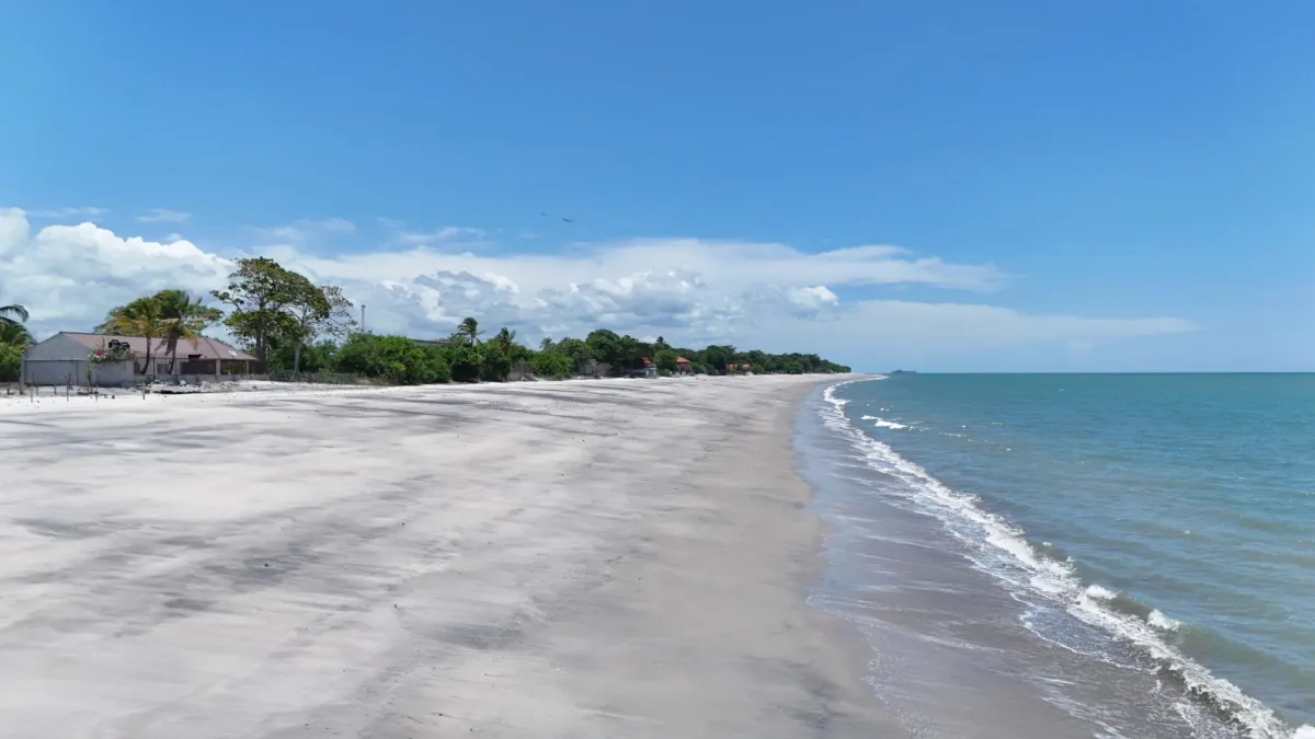 Terreno de 900 metros en playa del pacifico