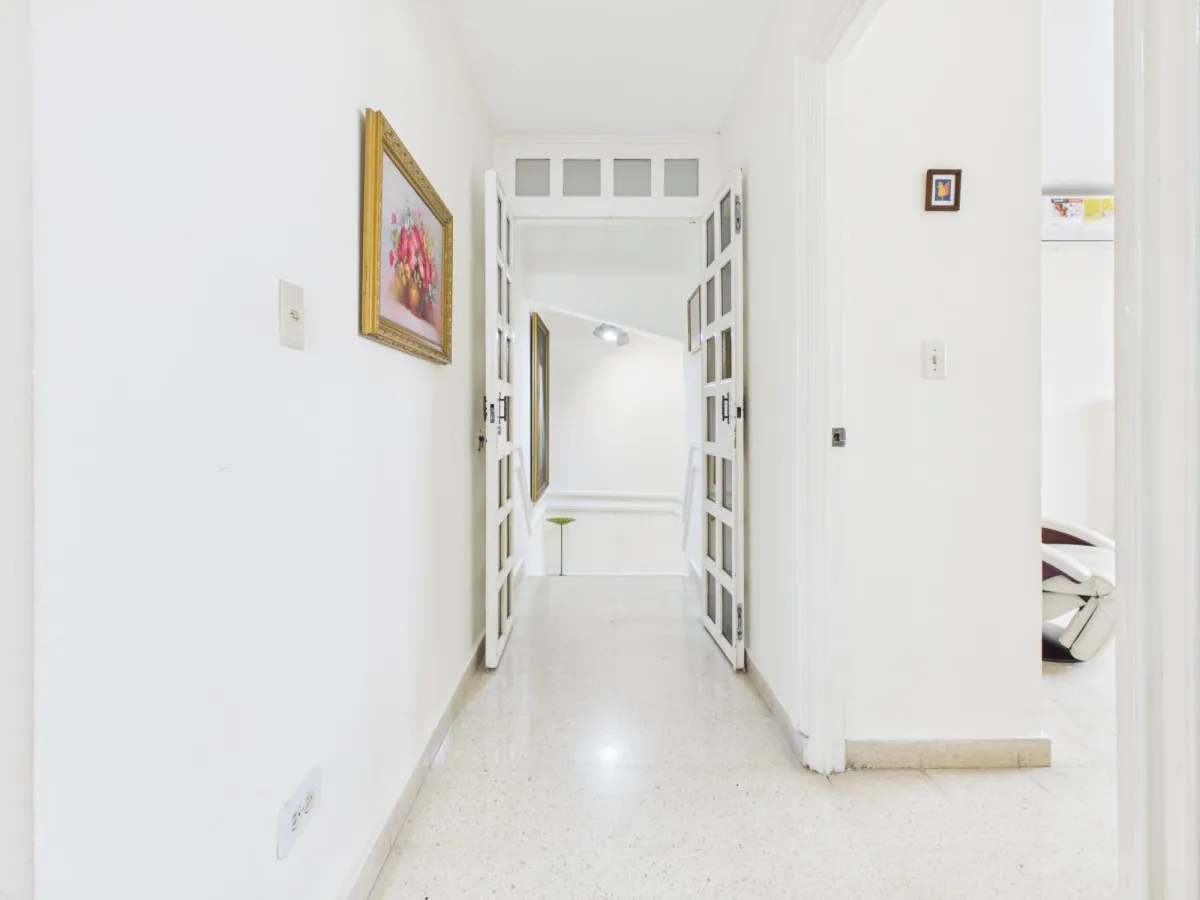 Spacious Family Home w, Private-Access Guest Suite