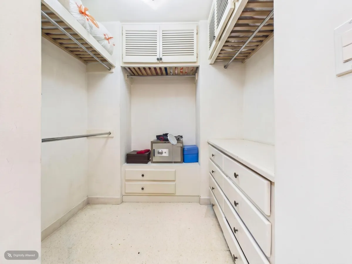 Spacious Family Home w, Private-Access Guest Suite