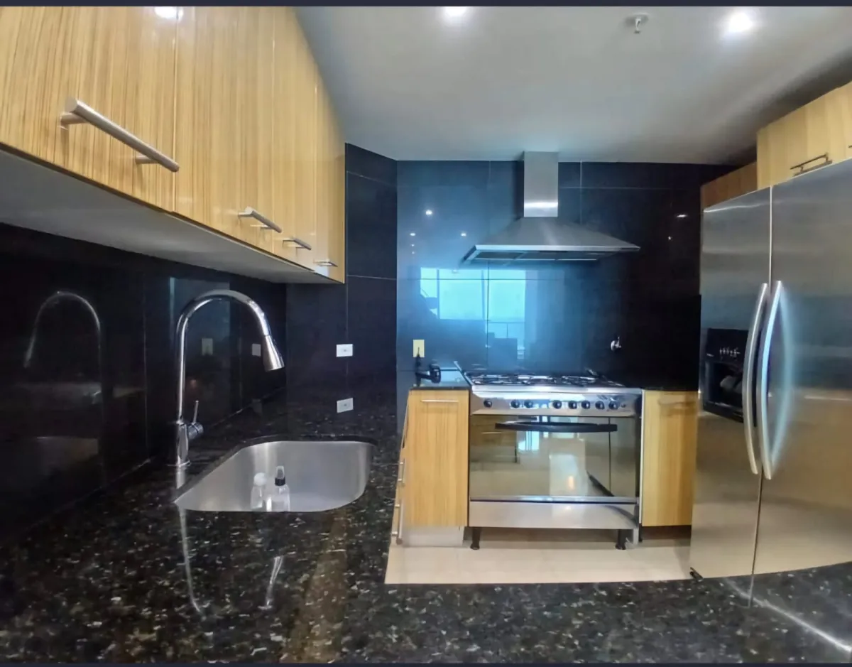 FURNISHED APARTMENT FOR RENT WITH OCEAN VIEW – AVENIDA BALBOA
