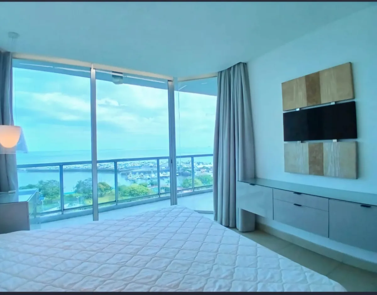 FURNISHED APARTMENT FOR RENT WITH OCEAN VIEW – AVENIDA BALBOA