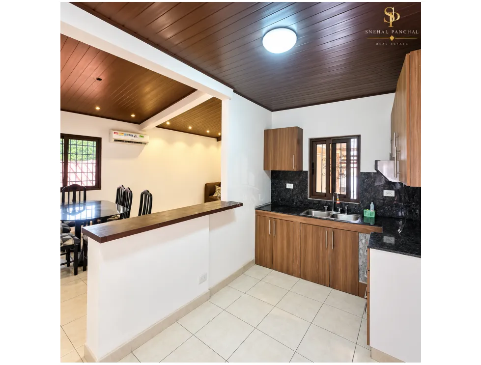 Venta de Casa espaciosa en Villa de la Fuente Cerca Betania