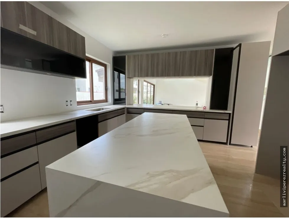 SALE OF LUXURY DUPLEX HOMES IN SANTA MARIA