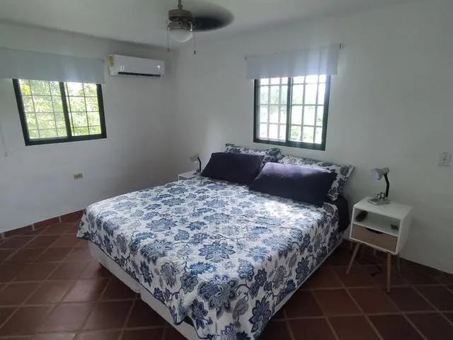 Casa de campo de 3 dormitorios con piscina y amplio jardín | Nueva Gorgona