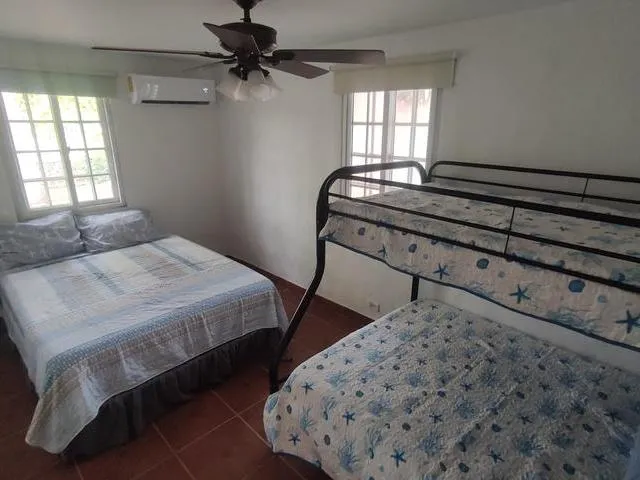 Casa de campo de 3 dormitorios con piscina y amplio jardín | Nueva Gorgona