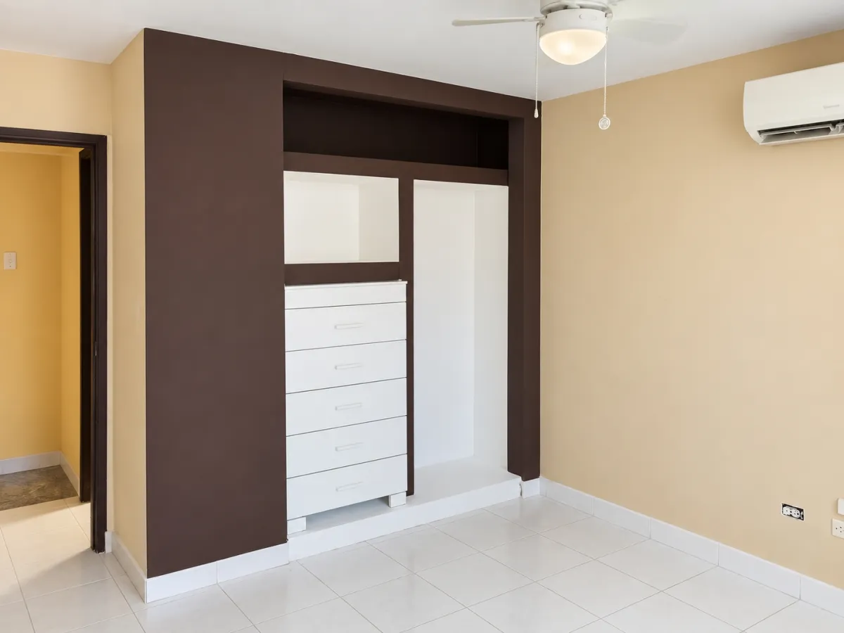House for rent with pool in Condado del Rey