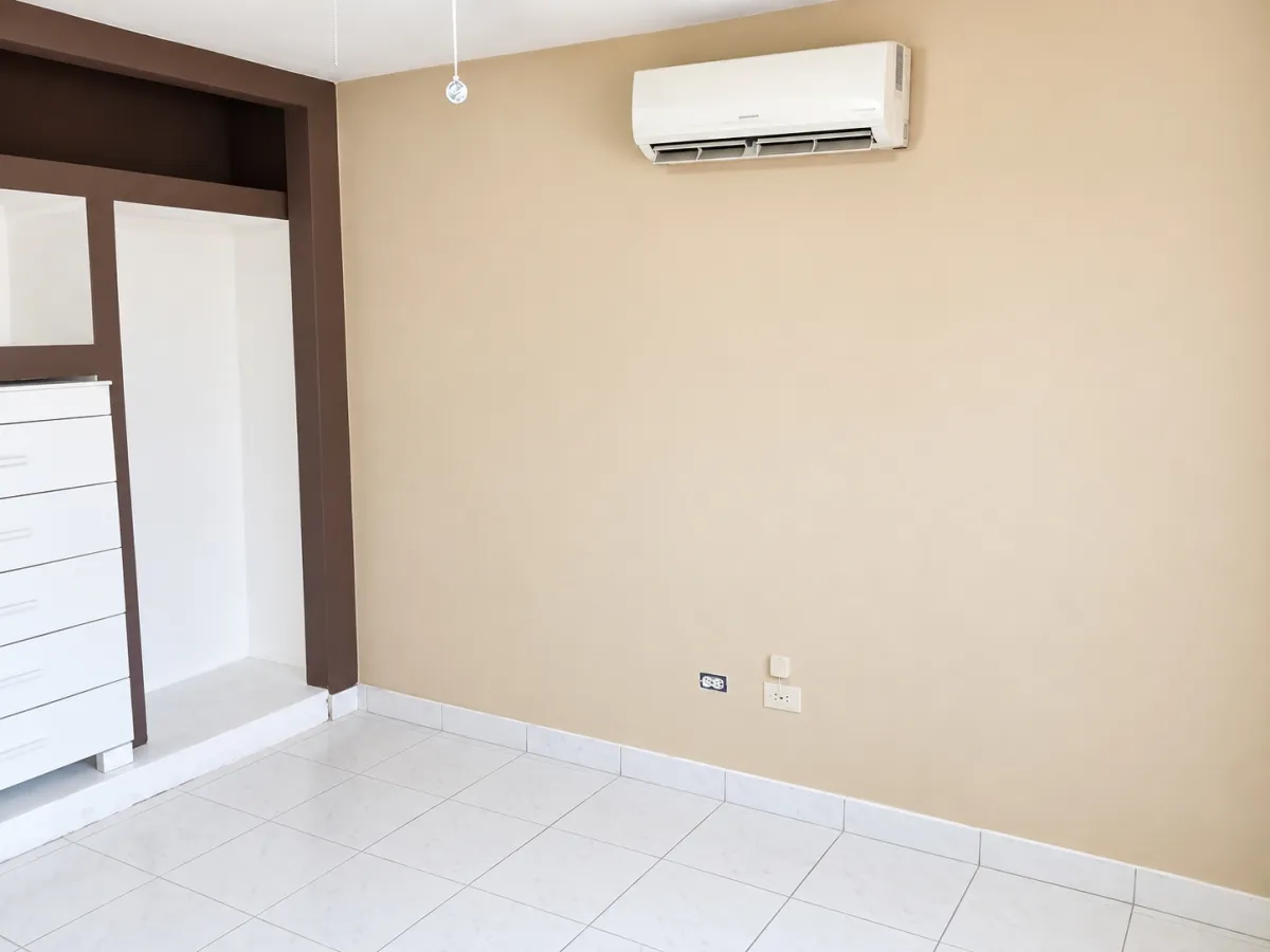 House for rent with pool in Condado del Rey
