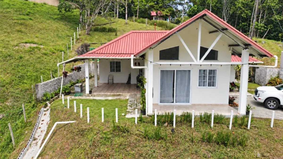 Se vende Casa en Altos de Cerro Azul