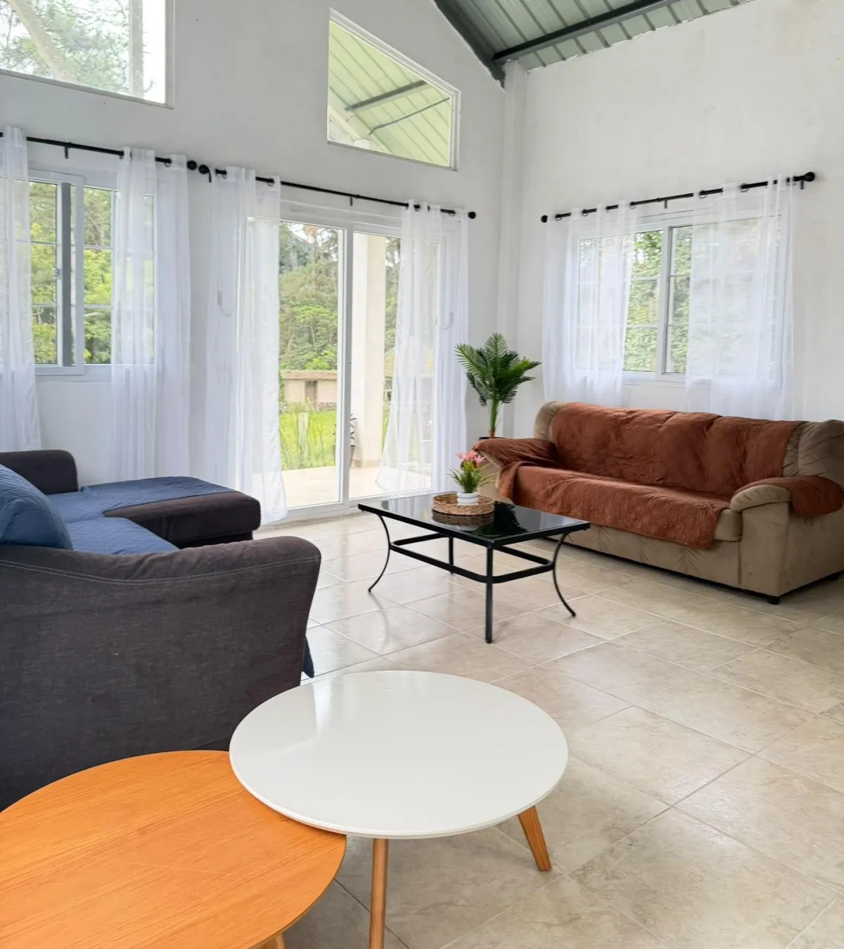 Se vende Casa en Altos de Cerro Azul