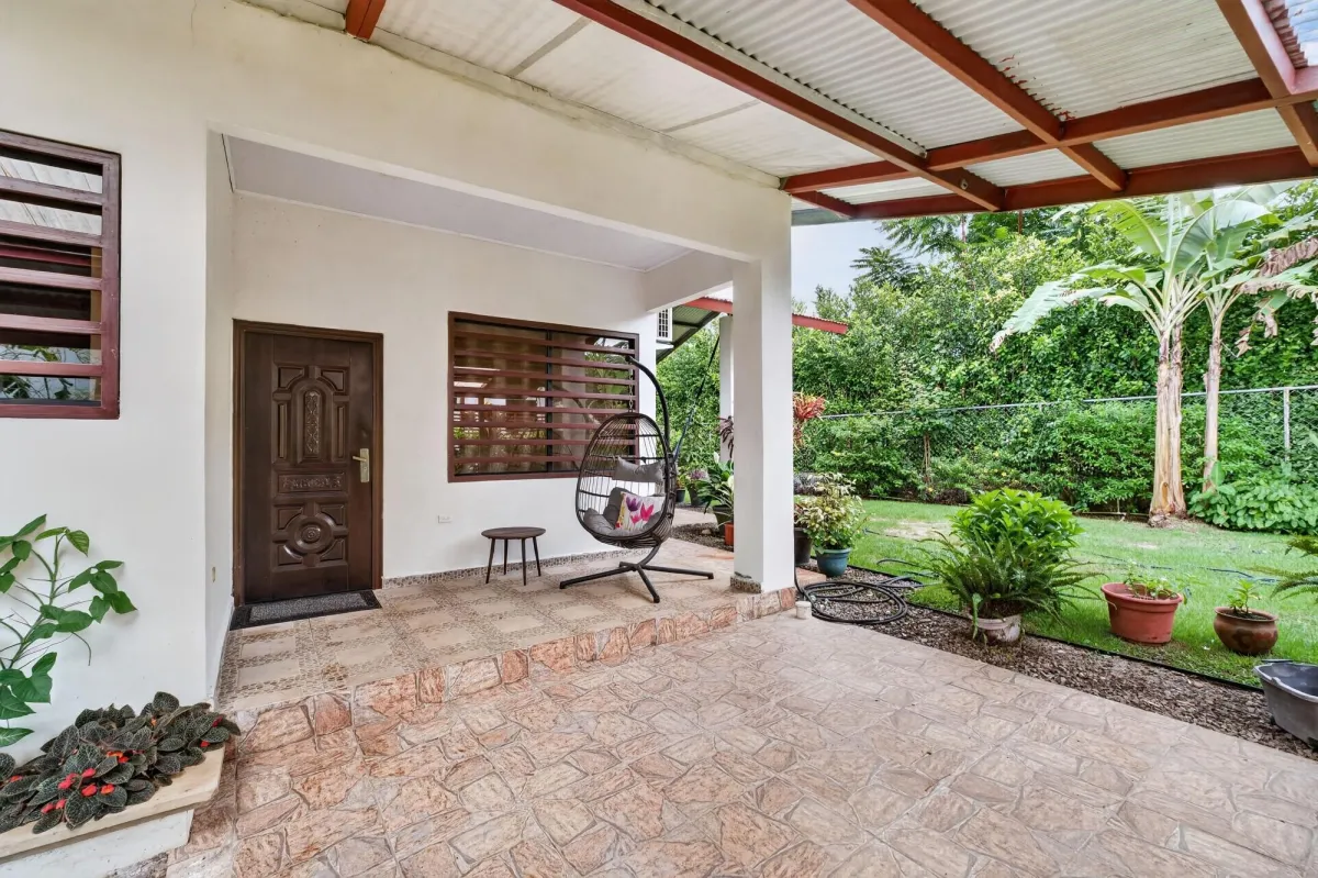 2-Bedroom Home for Sale in El Francés
