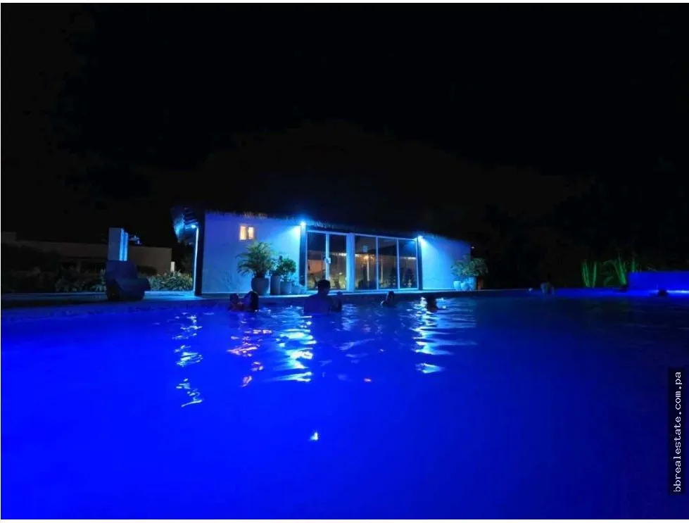 Venta de Casa en Coronado, PH Paradise Point
