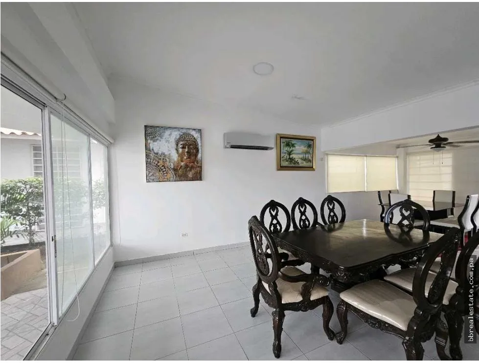 Venta de Casa en Coronado, PH Paradise Point