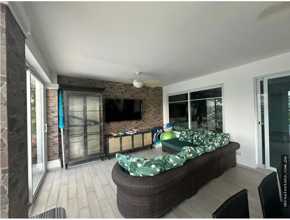 Alquiler de casa en Bijao, Bijao Quarry Heights