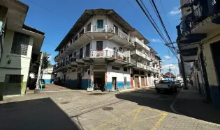 SE VENDE EDIFICIO COMERCIAL Y RESIDENCIAL EN CASCO VIEJO