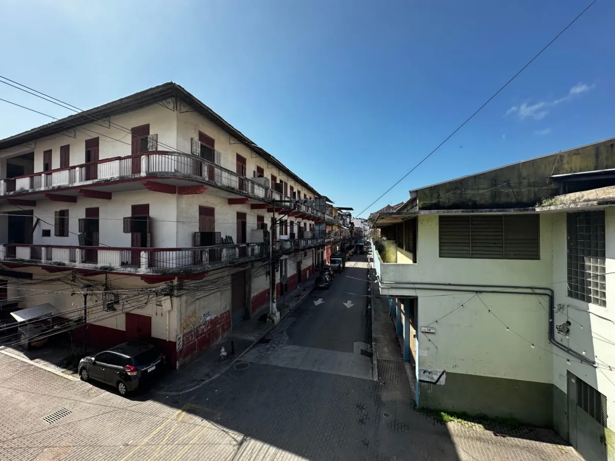 SE VENDE EDIFICIO COMERCIAL Y RESIDENCIAL EN CASCO VIEJO