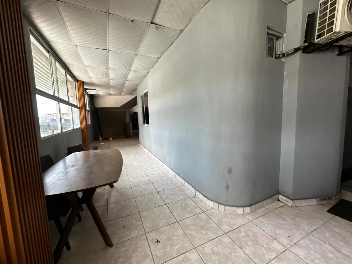SE VENDE EDIFICIO COMERCIAL OPERATIVO Y CON POTENCIAL DE CRECIMIENTO