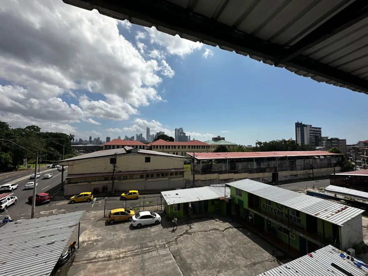 SE VENDE EDIFICIO COMERCIAL OPERATIVO Y CON POTENCIAL DE CRECIMIENTO
