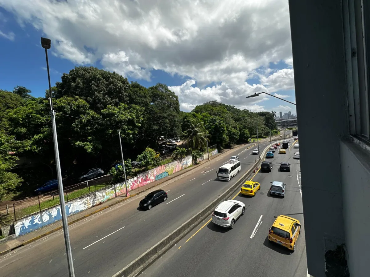 SE VENDE EDIFICIO COMERCIAL OPERATIVO Y CON POTENCIAL DE CRECIMIENTO