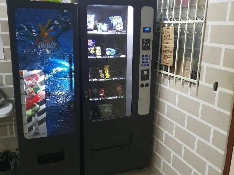 SE VENDE EDIFICIO OPERATIVO EN SANTA ANA