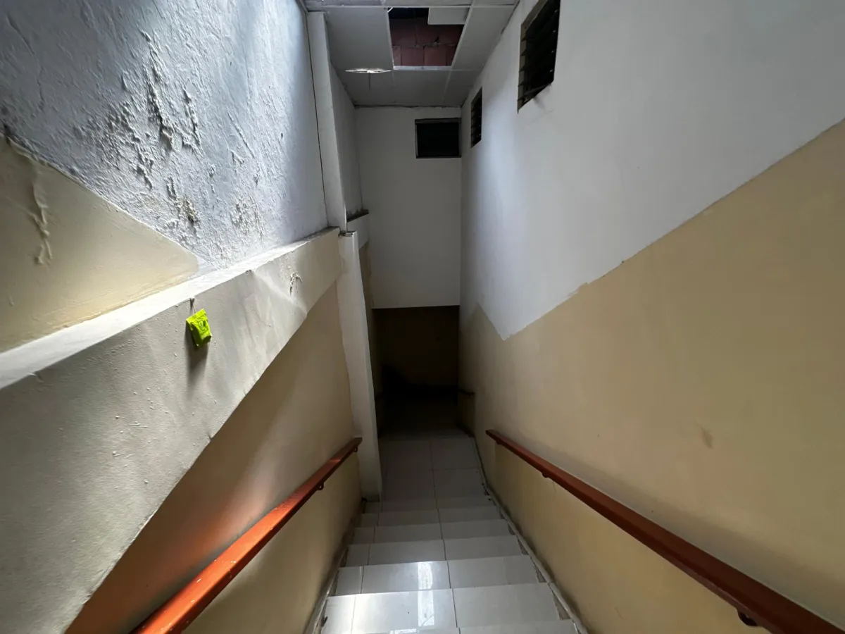 SE VENDE EDIFICIO OPERATIVO EN SANTA ANA