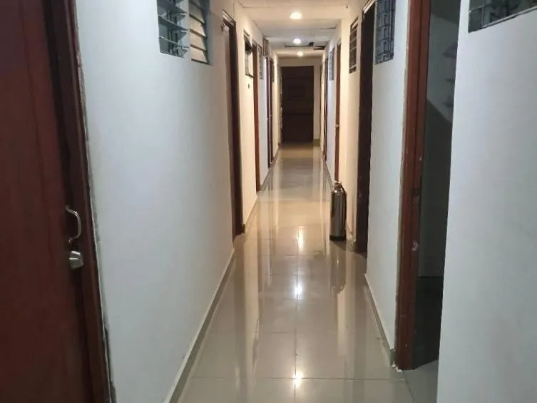 SE VENDE EDIFICIO OPERATIVO EN SANTA ANA