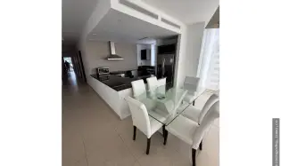 Apartamento en Venta y/o Alquiler en Avenida Balboa