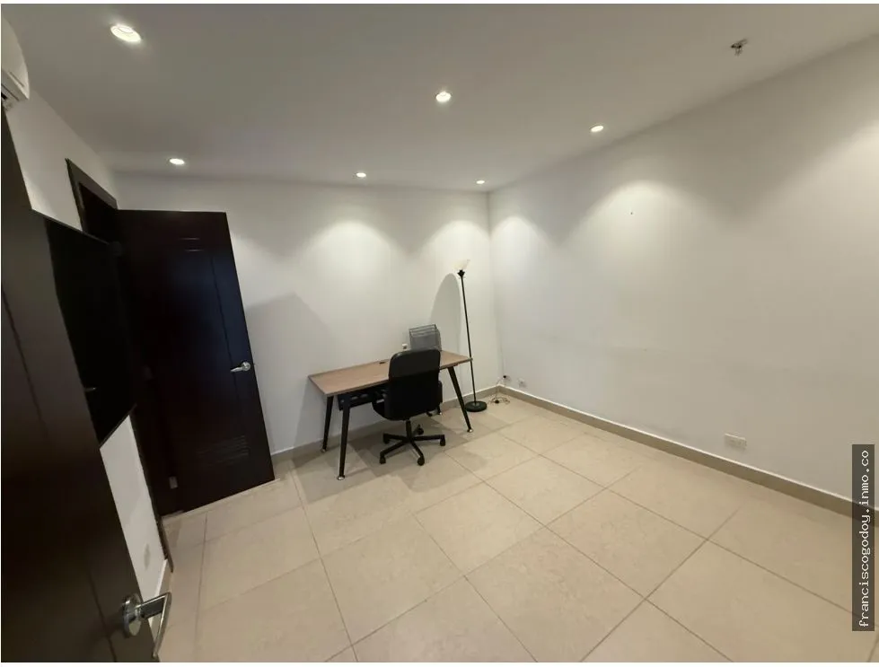Apartamento en Venta y/o Alquiler en Avenida Balboa