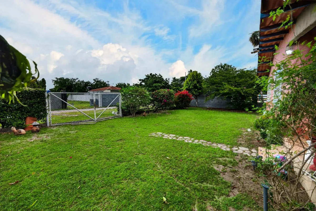 Tropical Hideaway in Gorgona