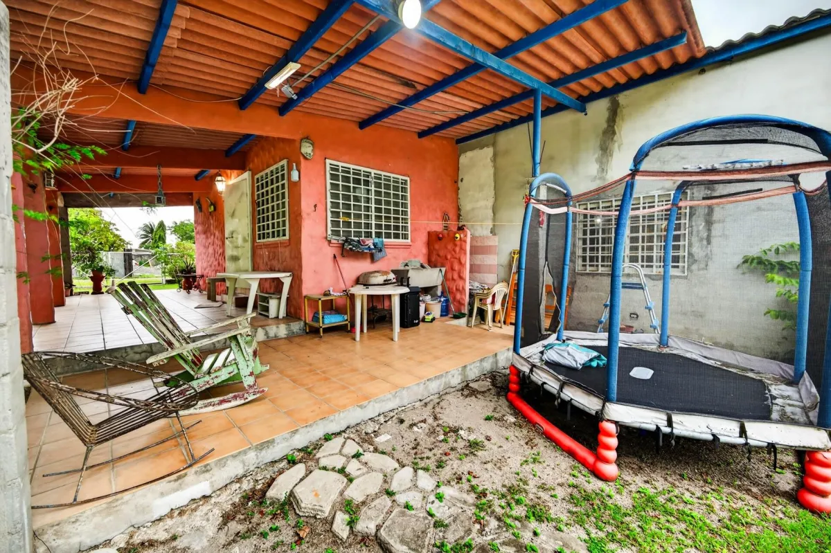 Tropical Hideaway in Gorgona