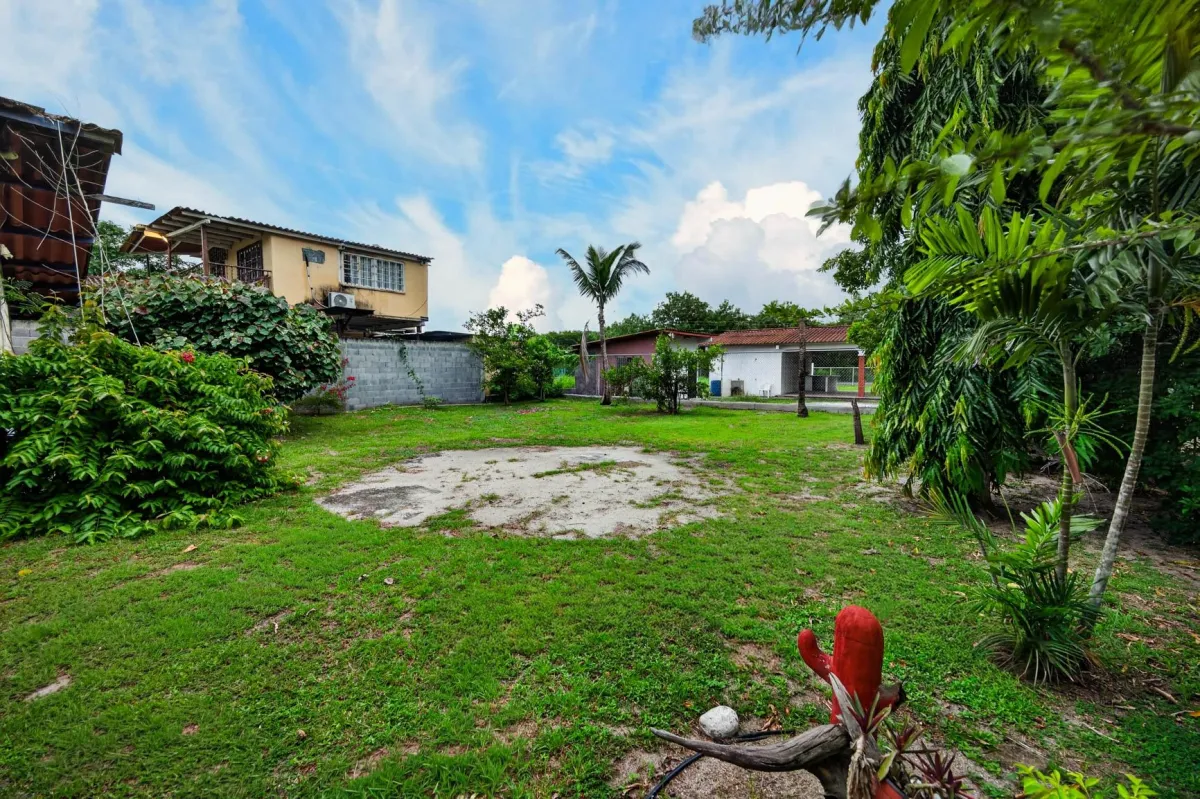 Tropical Hideaway in Gorgona