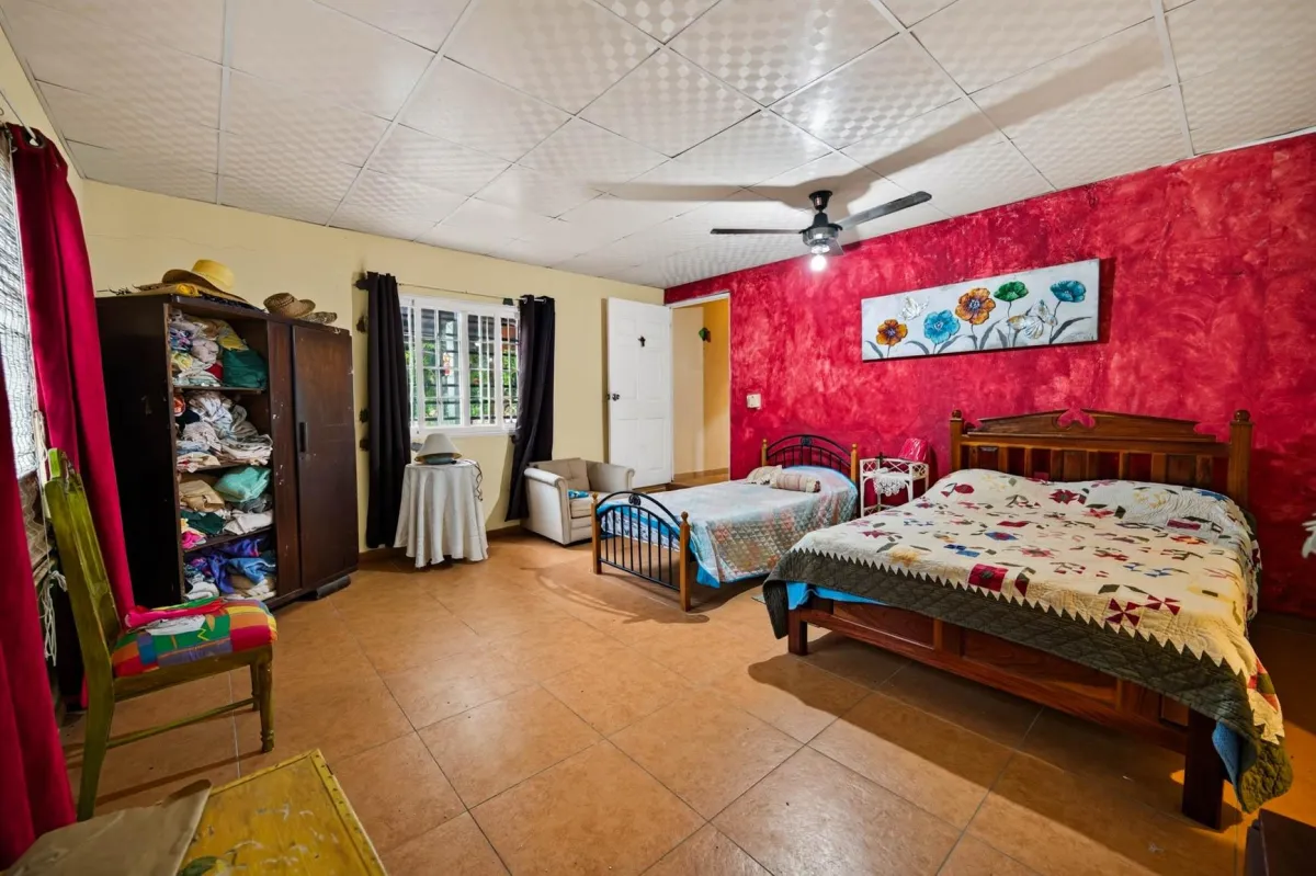 Tropical Hideaway in Gorgona