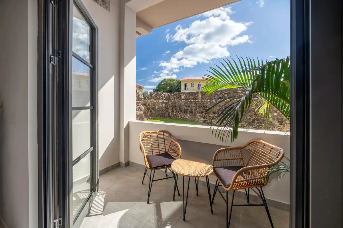 Exclusive Apartment at Mansión Baluarte, Casco Viejo: Luxury Meets History
