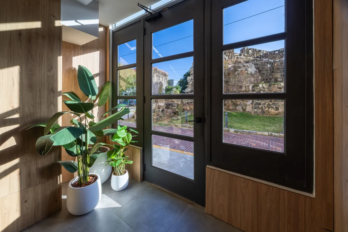 Exclusive Apartment at Mansión Baluarte, Casco Viejo: Luxury Meets History