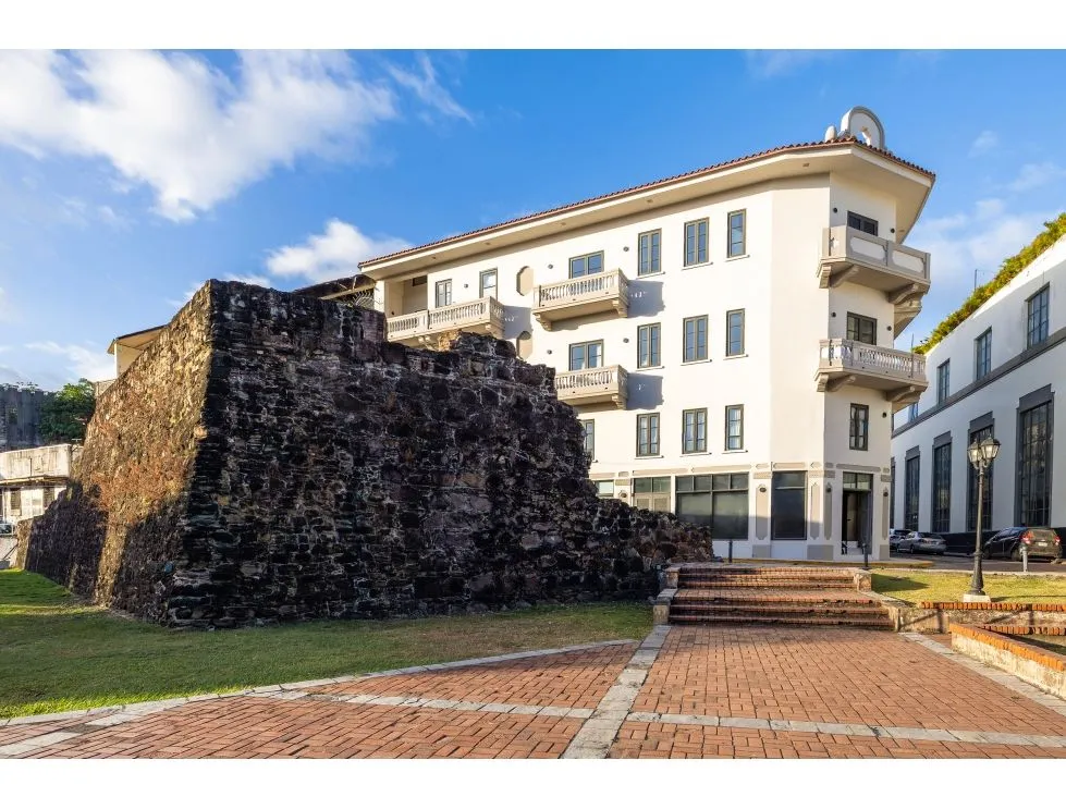 High-End Commercial Space for Sale – PH Mansión Baluarte, Casco Antiguo