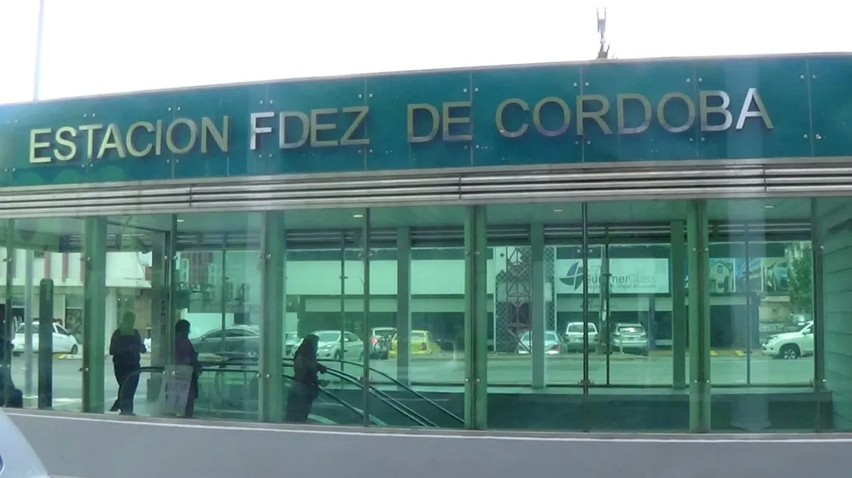 Alquiler de Oficinas Multiuso  -  Cerca del Metro Fernandez de Córdoba